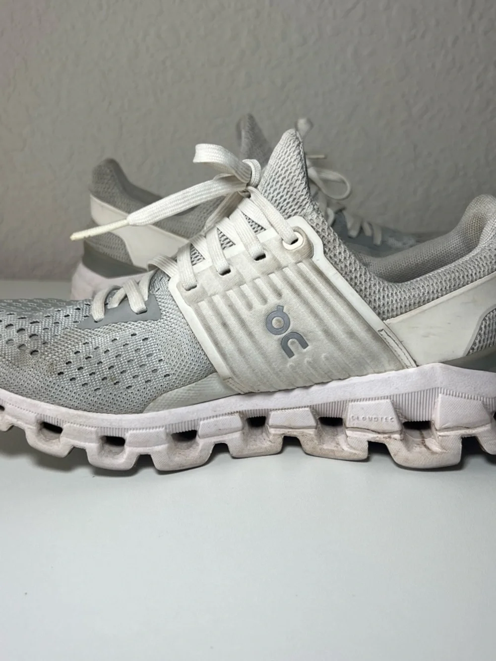 On Running Running Cloudswift women’s Running Shoes - Light Gray